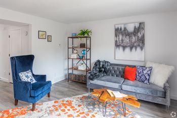Living Room at Ivy Hills Living Spaces, Ohio